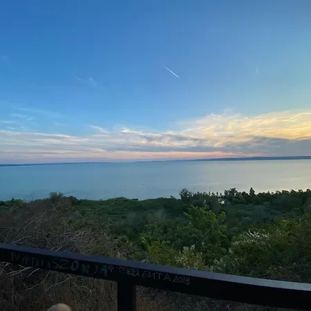 Bánhiday M4 Weekendhouse *