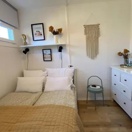 Bánhiday M4 Weekendhouse * Balatonakarattya