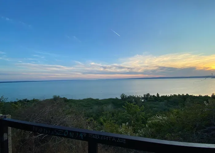 Bánhiday M4 Weekendhouse *